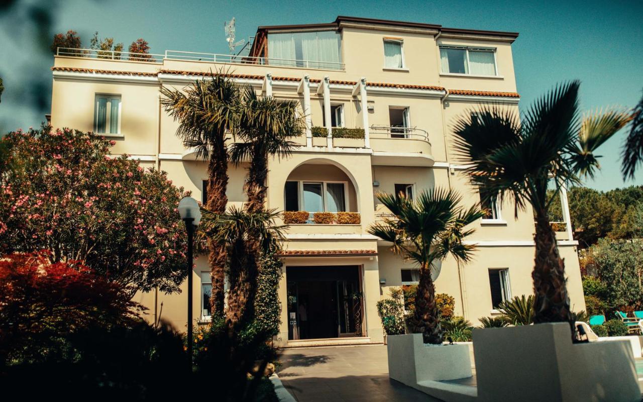 Benaco Hotel 3*